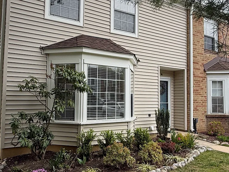 23 Cloister Ct #23 — Photo 2
