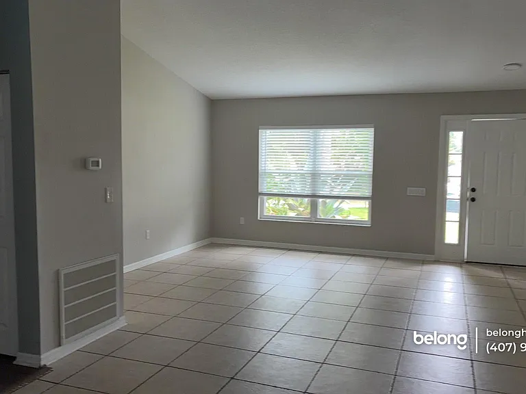 58 Raleigh Dr — Photo 8
