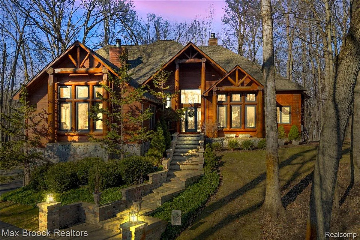 5970 Lynne Hollow Dr photo 1