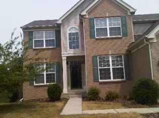 5 E Ellington Ct, South Elgin, IL 60177