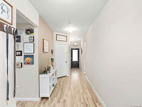 4th image of 6646 BEEHIVE DR