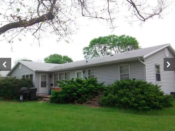 1010 28th St #1010, Ames, IA 50010