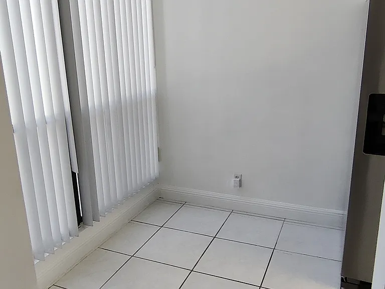3200 Bridgewood Dr — Photo 10