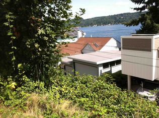 10554 Riviera Pl NE, Seattle, WA 98125