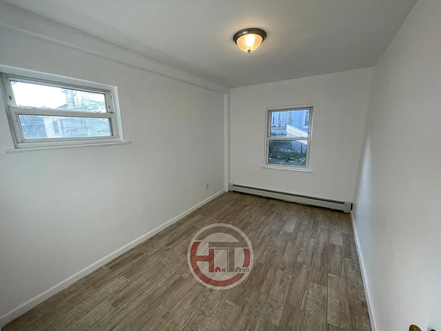 2 bed, 650 sqft, $2,050 — Photo 4