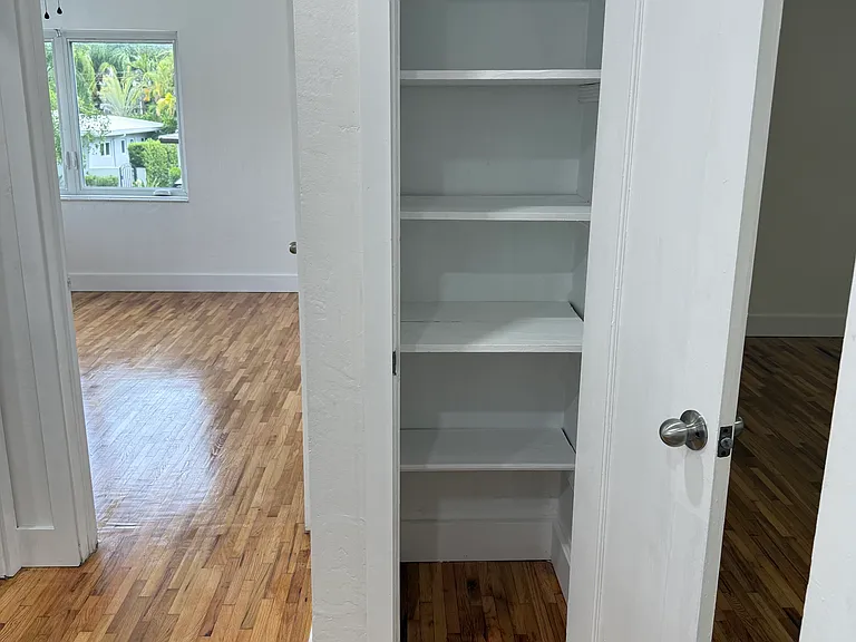 406 Malaga Ave #3 — Photo 9