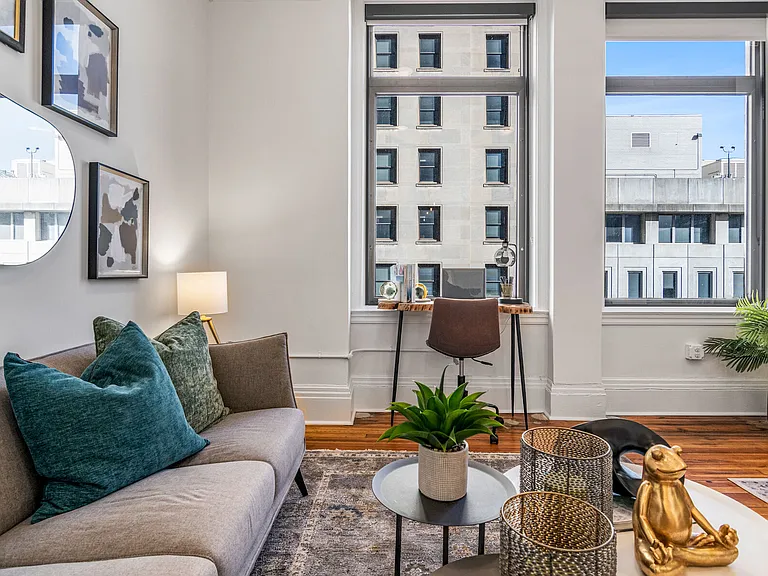 Mutual on Main Apartments — Photo 17