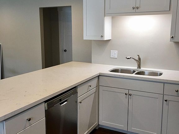 2nd image of 422 E Emerson Ave APT 1