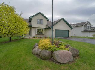 134 Birch Dr SW, Poplar Grove, IL 61065