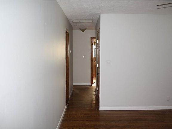 5th image of 5800 E 18th St