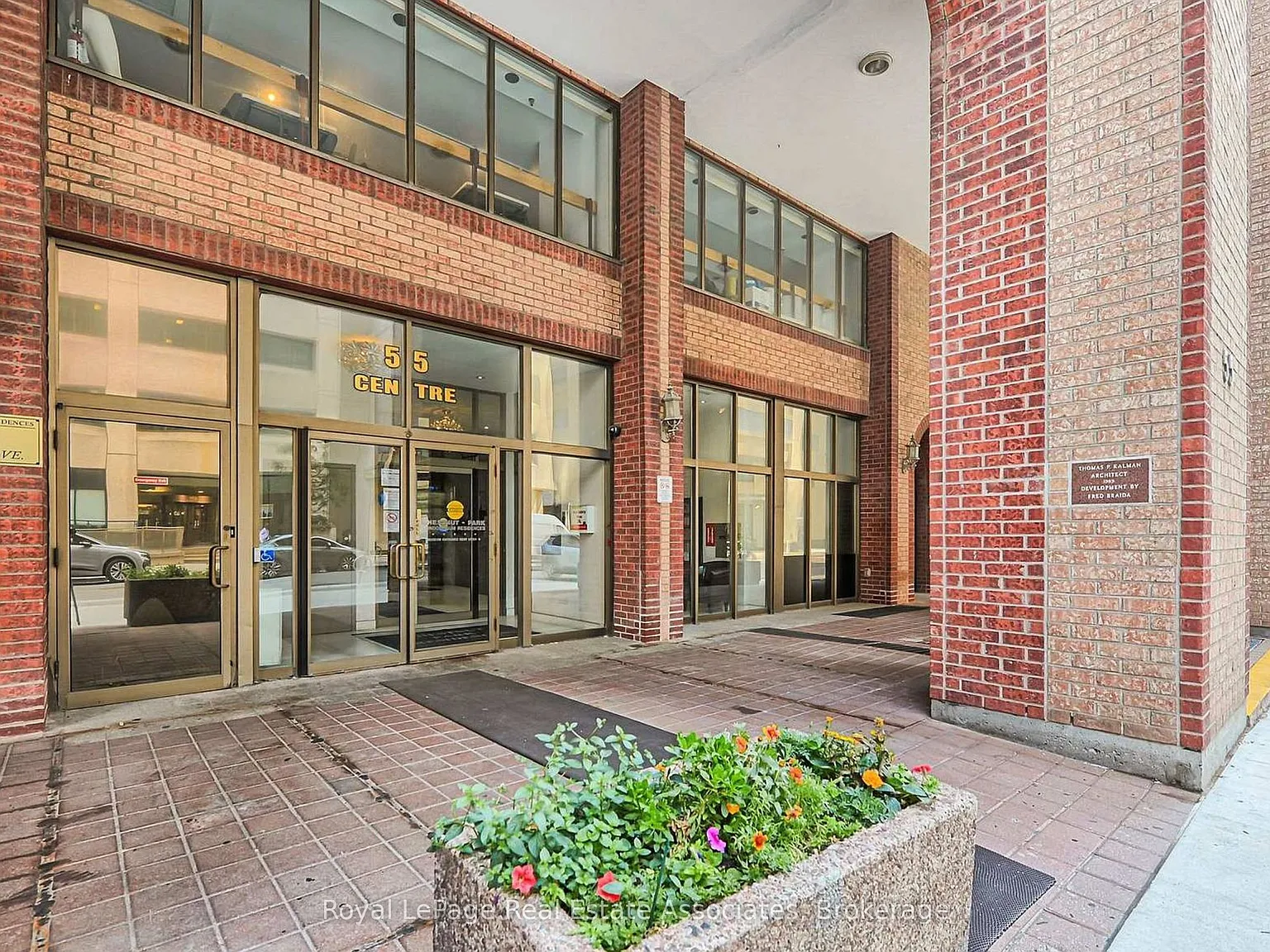 1 bed, $2,400 — Photo 2