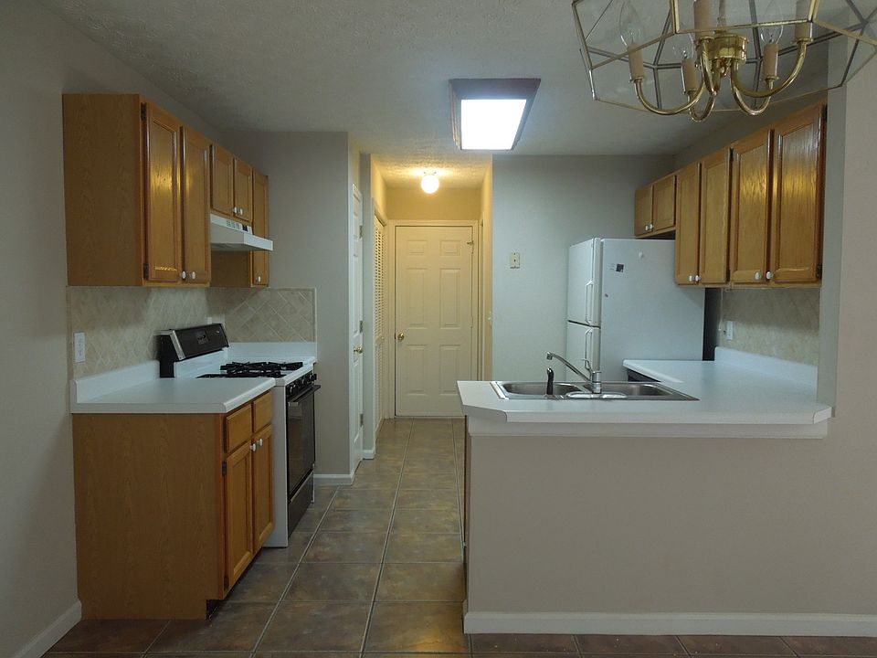 1st image of 810 Braesridge Way