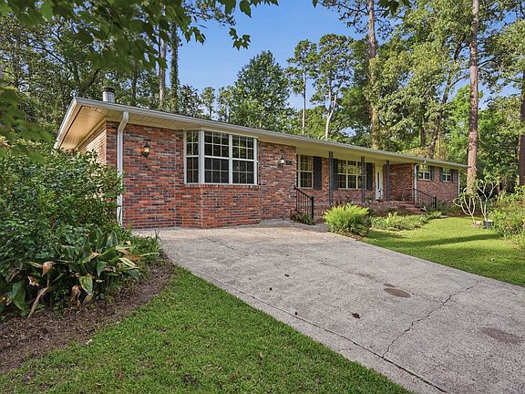 5th image of 1923 Sharon Rd