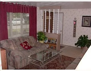 116 Laurie Dr photo 1