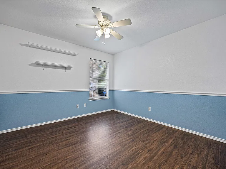 17305 Dashwood Creek Dr — Photo 15