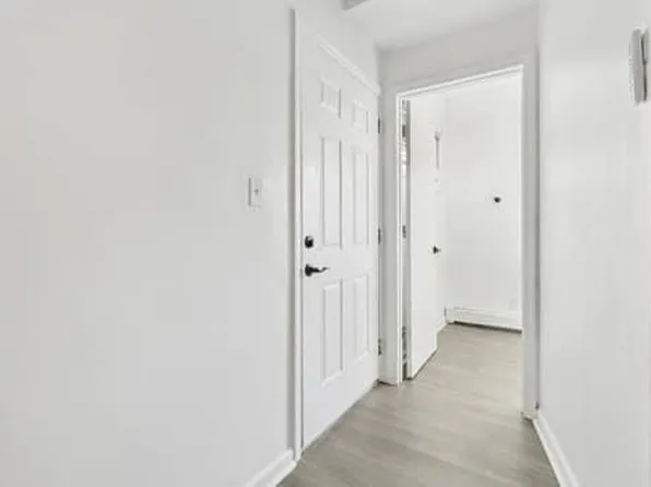 7 Laird Place image 23 of 48