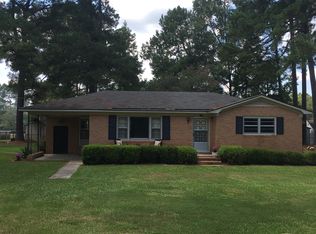 212 E Smallwood Rd, Effingham, SC 29541