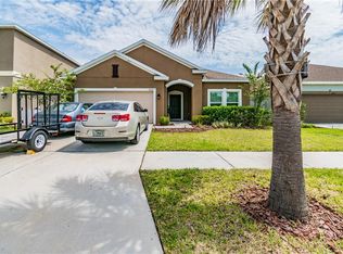 8205 Barnside View Ln, Gibsonton, FL 33534