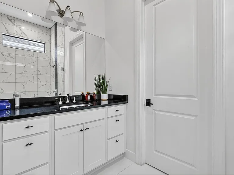10195 SW Latium Way — Photo 39