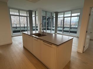 3409 Lakeshore Rd #309, Kelowna, BC V1W3S9