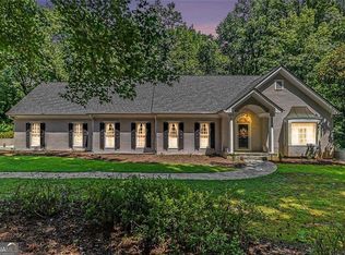 3040 Spalding Dr, Sandy Springs, GA 30350