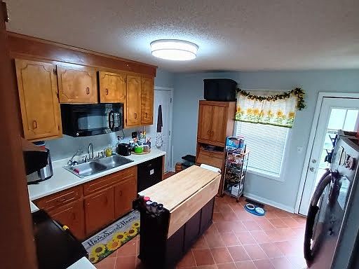 3rd image of 1104 Merritt Lewis Ln