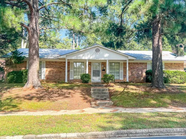 604 Robin Rd, El Dorado, AR 71730