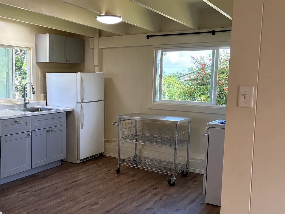 Studio, 500 sqft, $1,875 — Photo 4