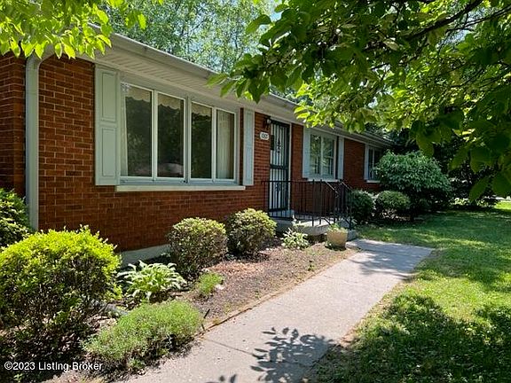 4th image of 10017 Silverwood Ln