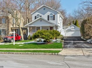 9 Kenmuir Ave, Morristown, NJ 07960
