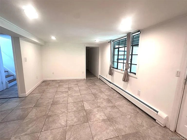 171 Roosevelt Rd — Photo 30