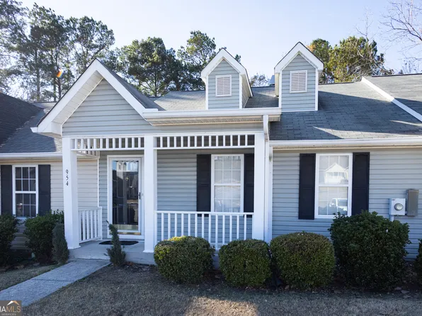 954 Greystone Ct, Macon, GA 31204