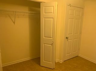 932 W Fletcher St, Chicago, IL 60657