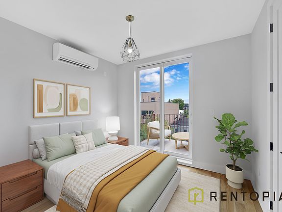 3rd image of 58 Palmetto St APT 4B