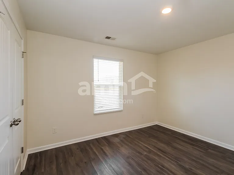 1351 John Swann St — Photo 16