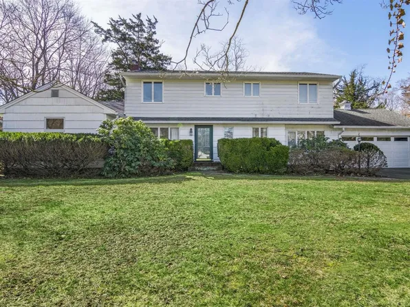 27 Conscience Circle, Setauket, NY 11733