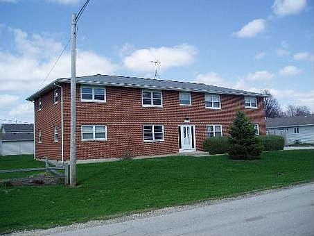 1st image of 430 E Ann St
