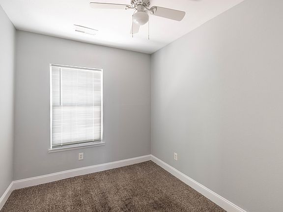 4th image of 1121 Wilson W Lee Blvd