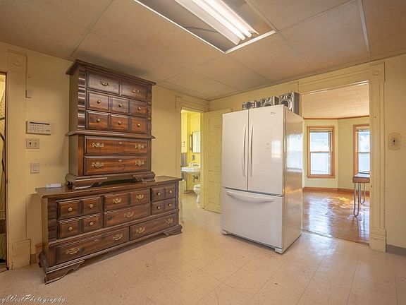 5th image of 1160 Market St