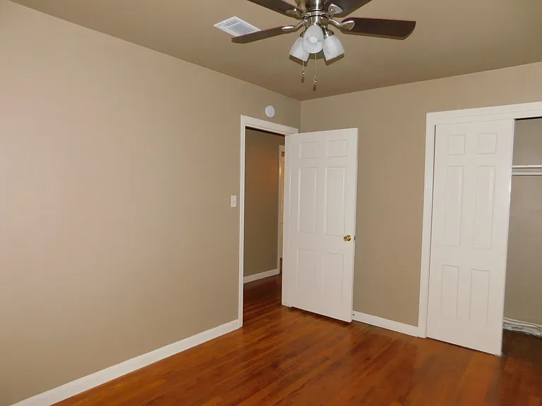 1400 Berkshire Dr — Photo 10