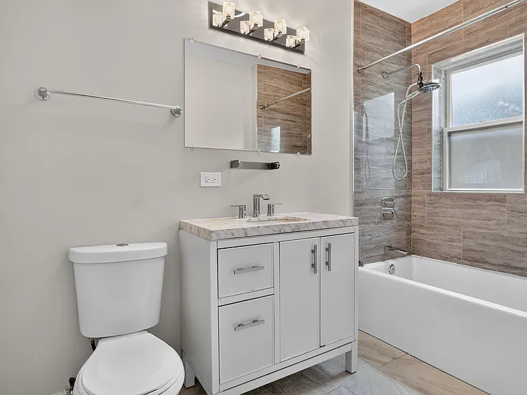 6629 S Ingleside Ave #2 — Photo 22