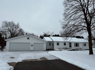 5217 E Hamilton Ave, Eau Claire, WI 54701
