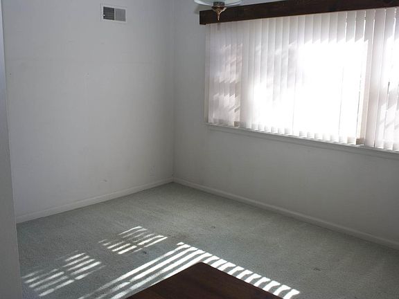 5th image of 150 East TOPAZ