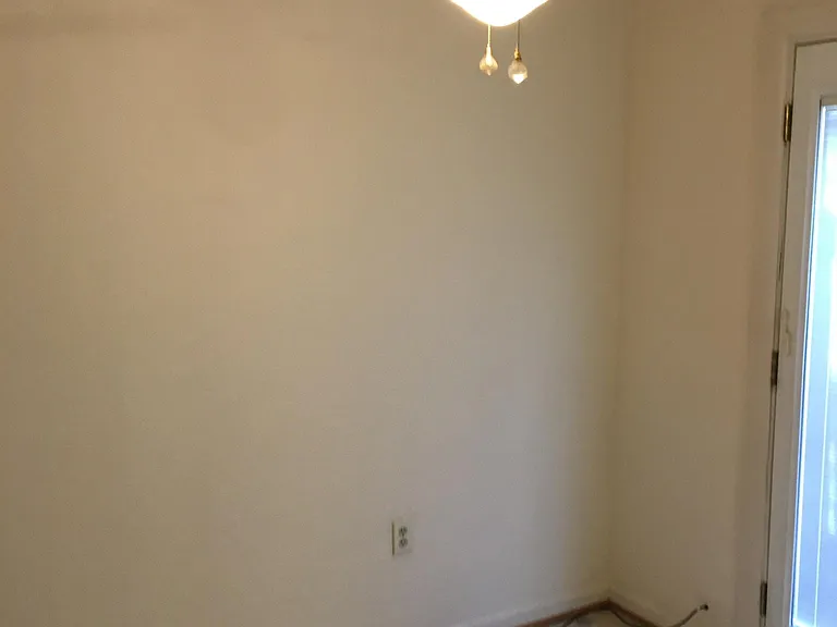 Breakfast area with ceiling fan