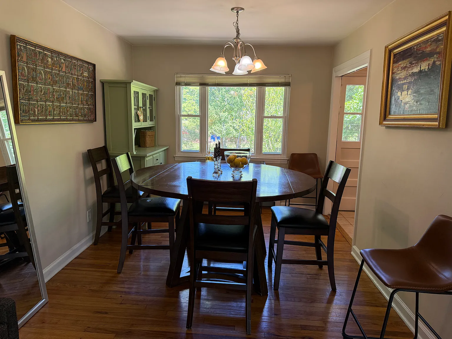 3 bed, 1.5 bath, 1508 sqft, $5,750 — Photo 4