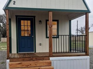 220 Davis Ford Ln, Azle, TX 76020