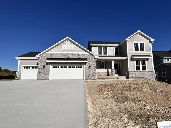 250 Bayberry LANE, Grafton, WI 53024