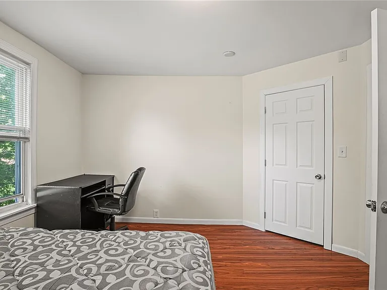 409 S Aurora St — Photo 22