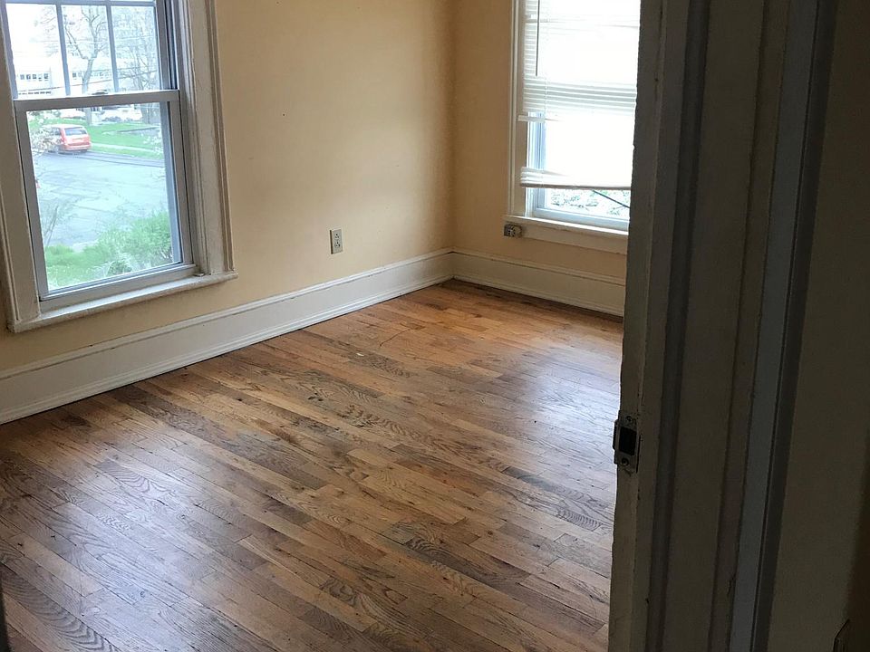 1st image of 302 Highland St #2