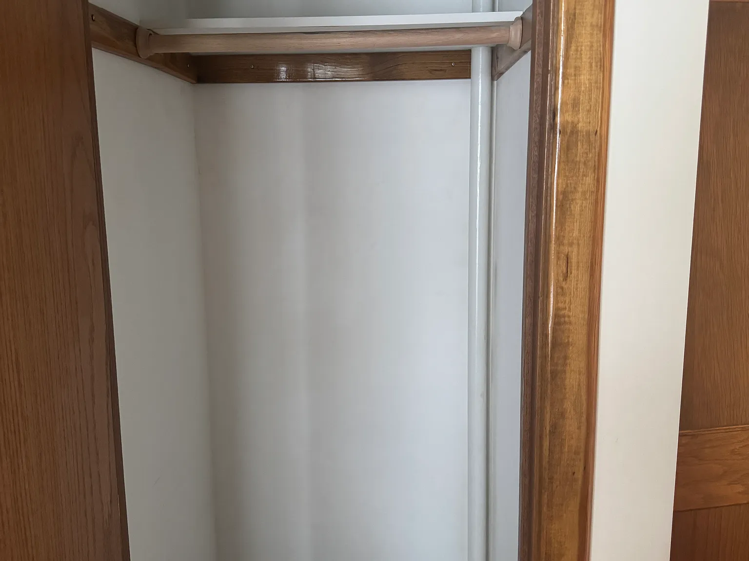 2 bed, 1000 sqft, $1,700 — Photo 2